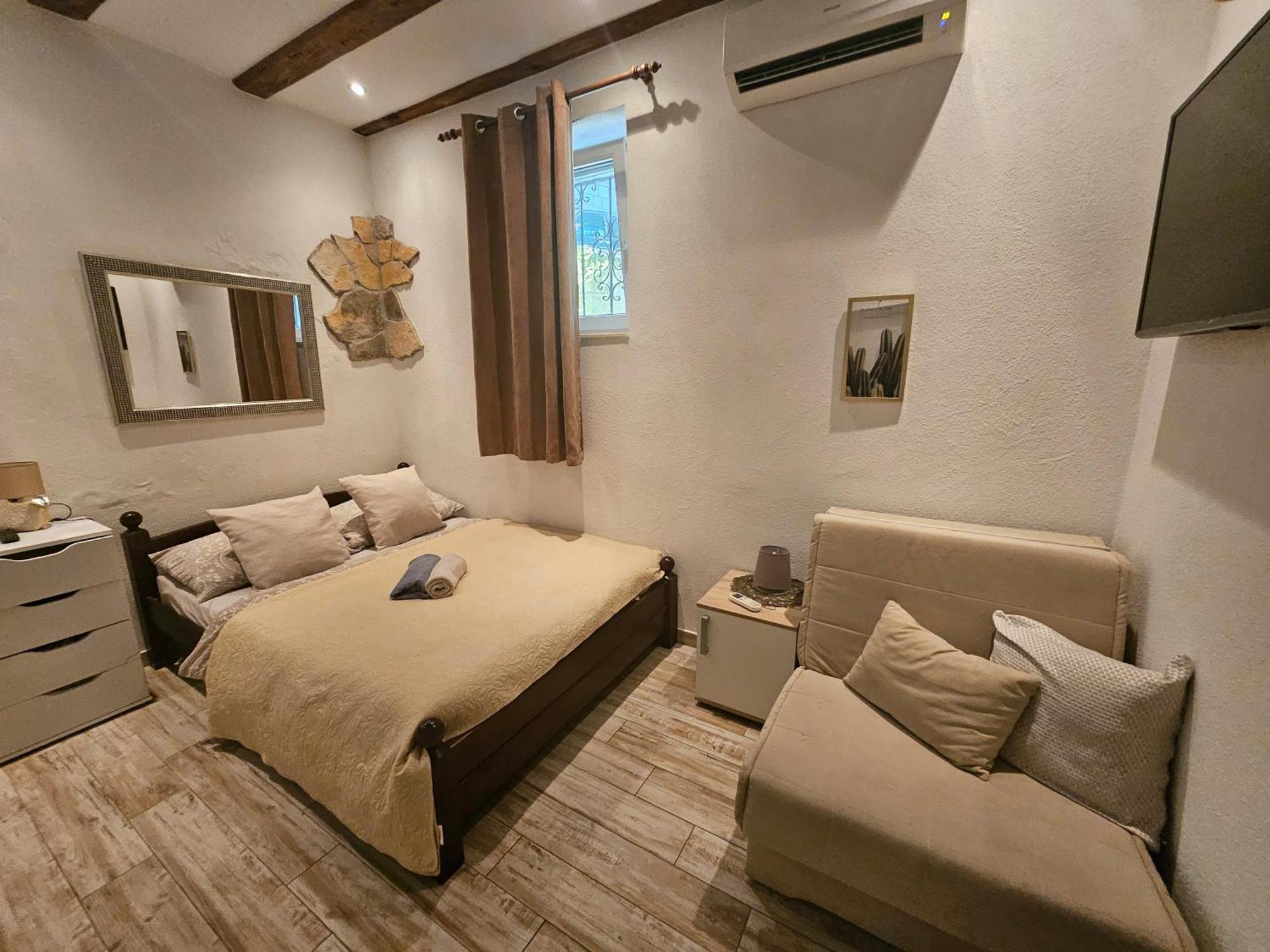 Misel Apartment Split Exterior photo